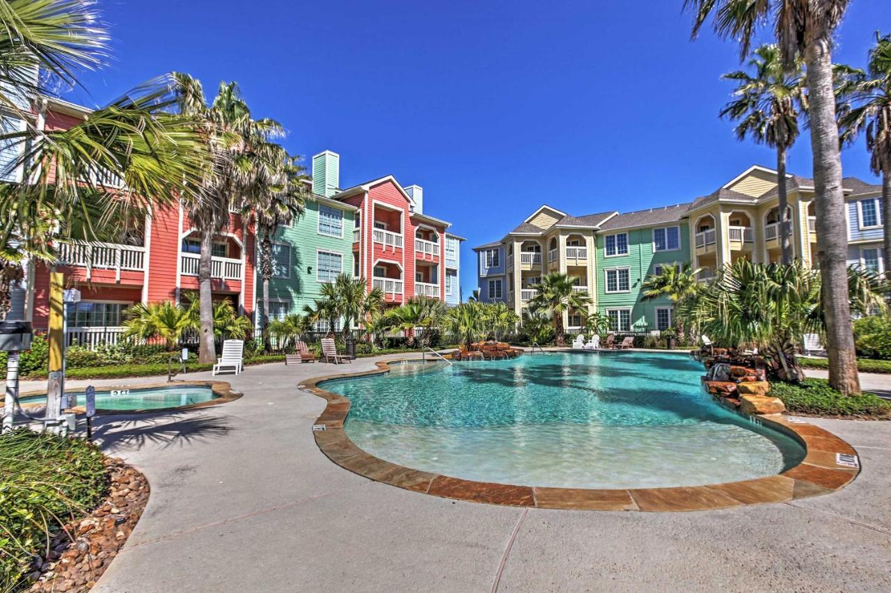 Colorful Galveston Retreat Steps From Beach And Pool Exteriör bild