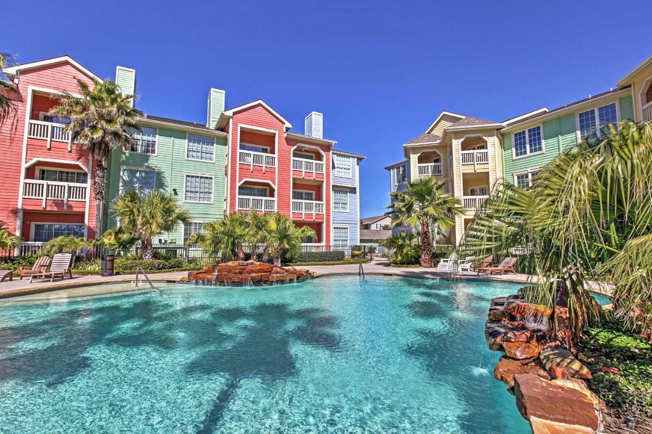 Colorful Galveston Retreat Steps From Beach And Pool Exteriör bild